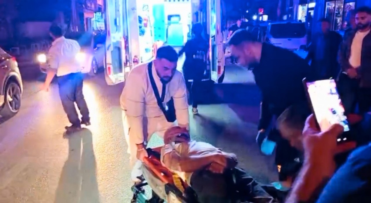 Edirnede otomobilin çarptığı adam yaralandı