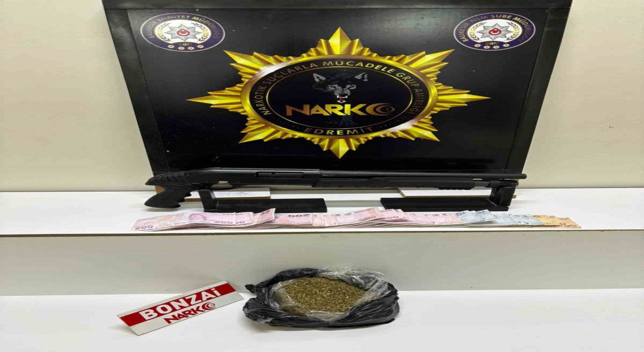 Eedremitte uyuşturucu operasyonu: bonzai ve silah ele geçirildi