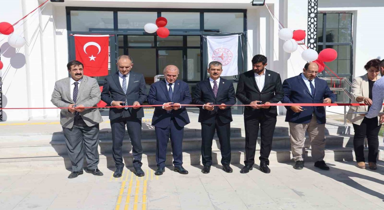 Elazığda 3 aile sağlığı merkezi törenle hizmete girdi