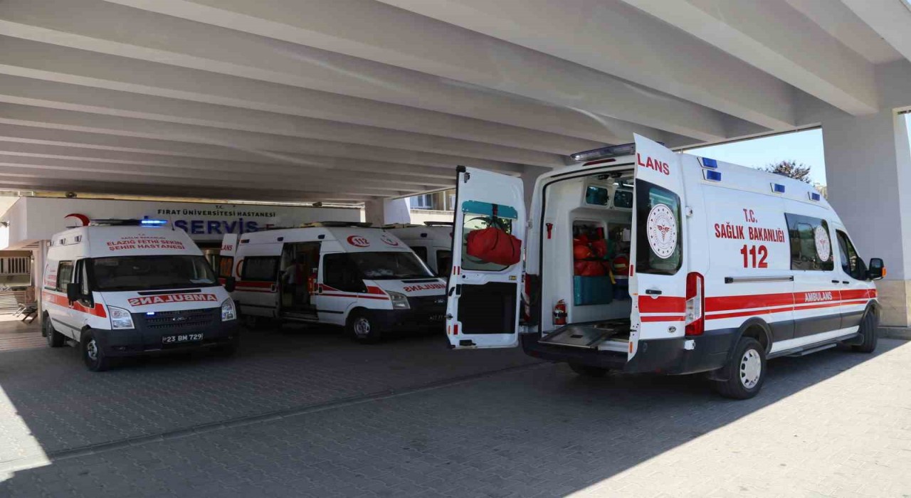 Elazığda iskele çöktü: 2 yaralı