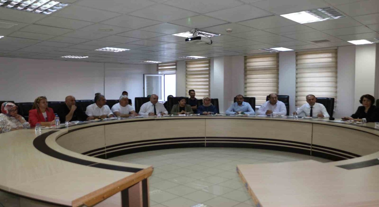 Elazığda Kamu Hastaneleri Hizmetleri Değerlendirme Toplantısı