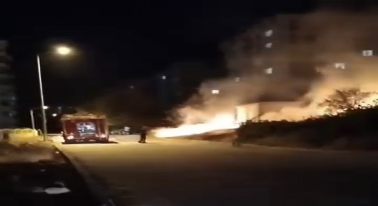 Elazığda otluk alanda çıkan yangın söndürüldü