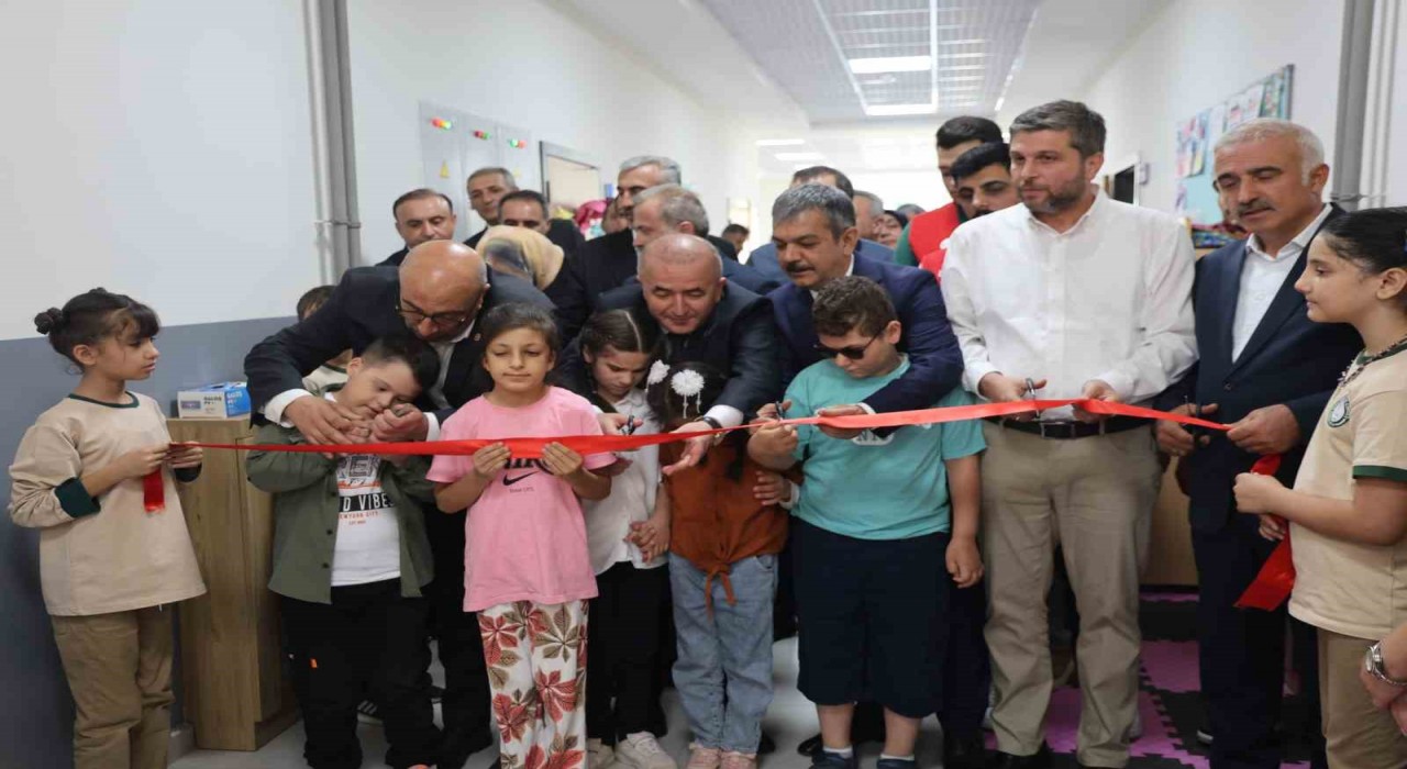 Elazığda Özel Sınıf düzenlenen törenle açıldı
