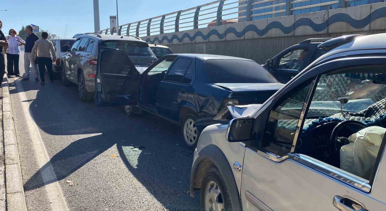 Elazığda zincirleme trafik kazası: 2 yaralı