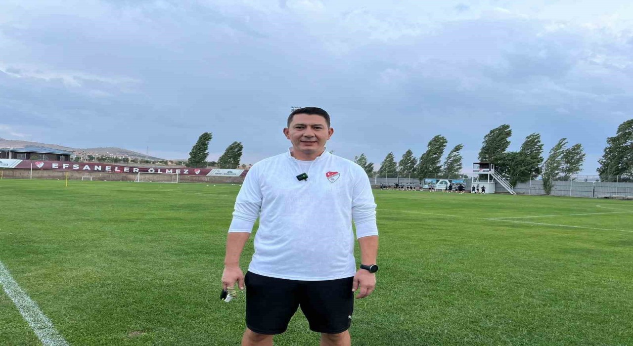 Elazığspor Teknik Direktörü Gül: Bizim için bu sezonun tek sonucu var şampiyonluk