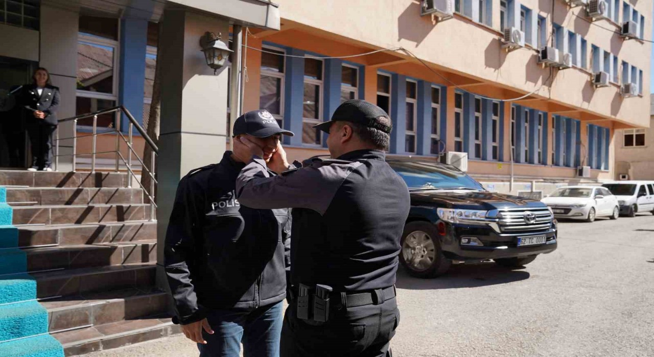 Engelli gencin çocukluk hayali Tuncelide hayat buldu