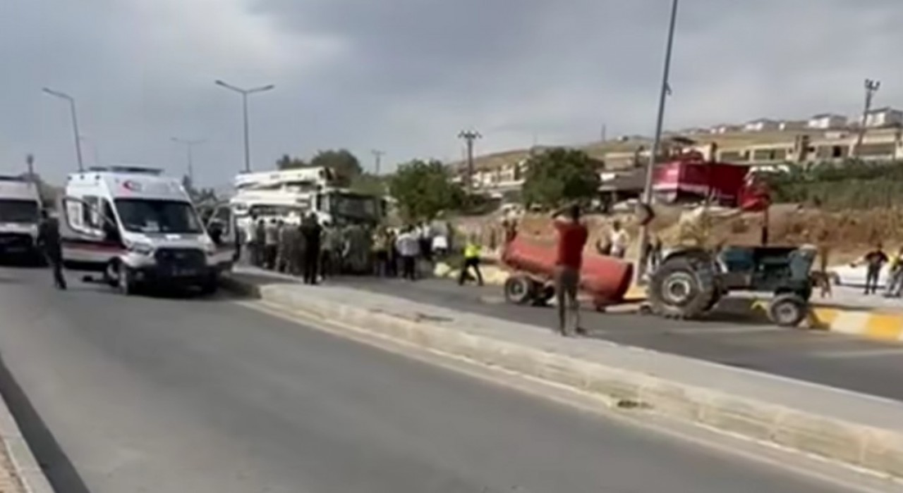 Ercişte trafik kazası: 2 yaralı