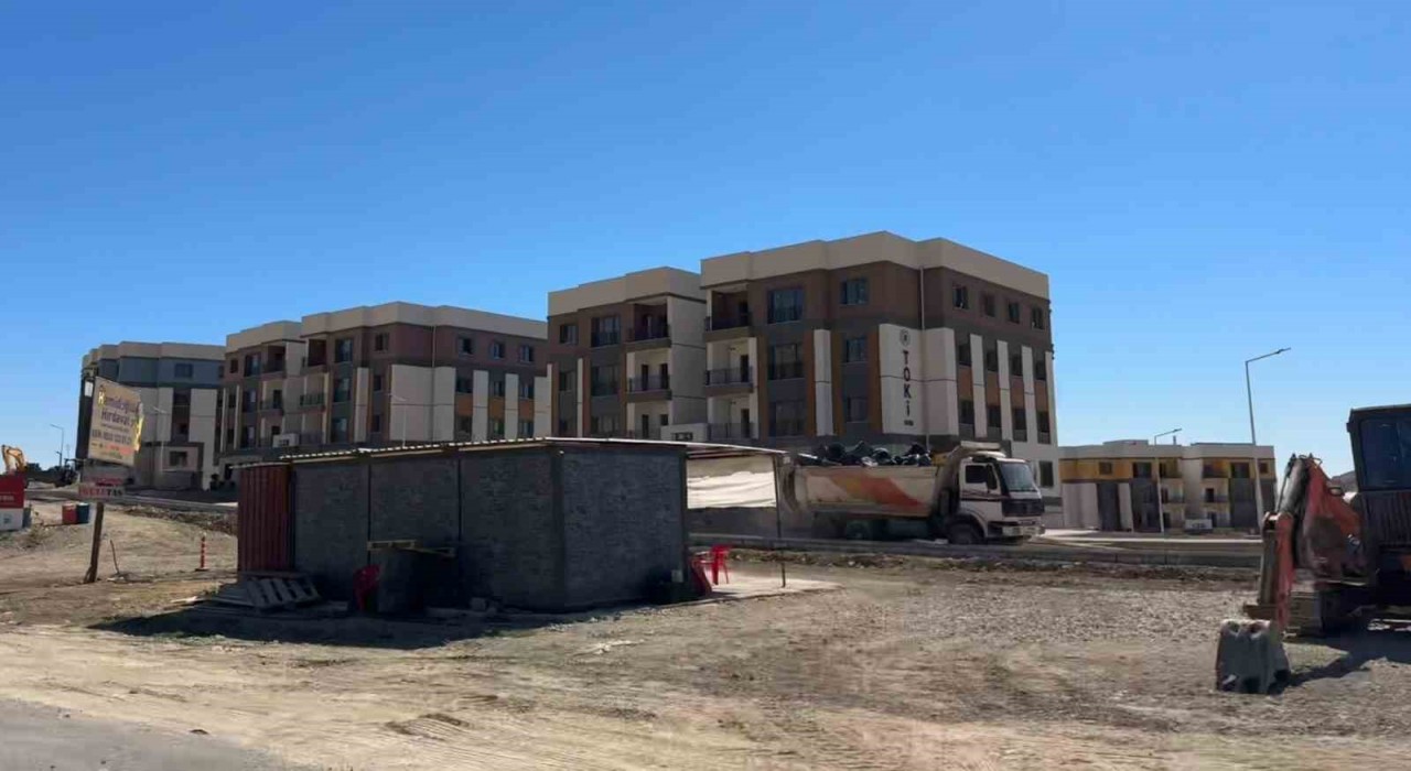 Erganideki TOKİlerde çevre düzenlemesine geçildi