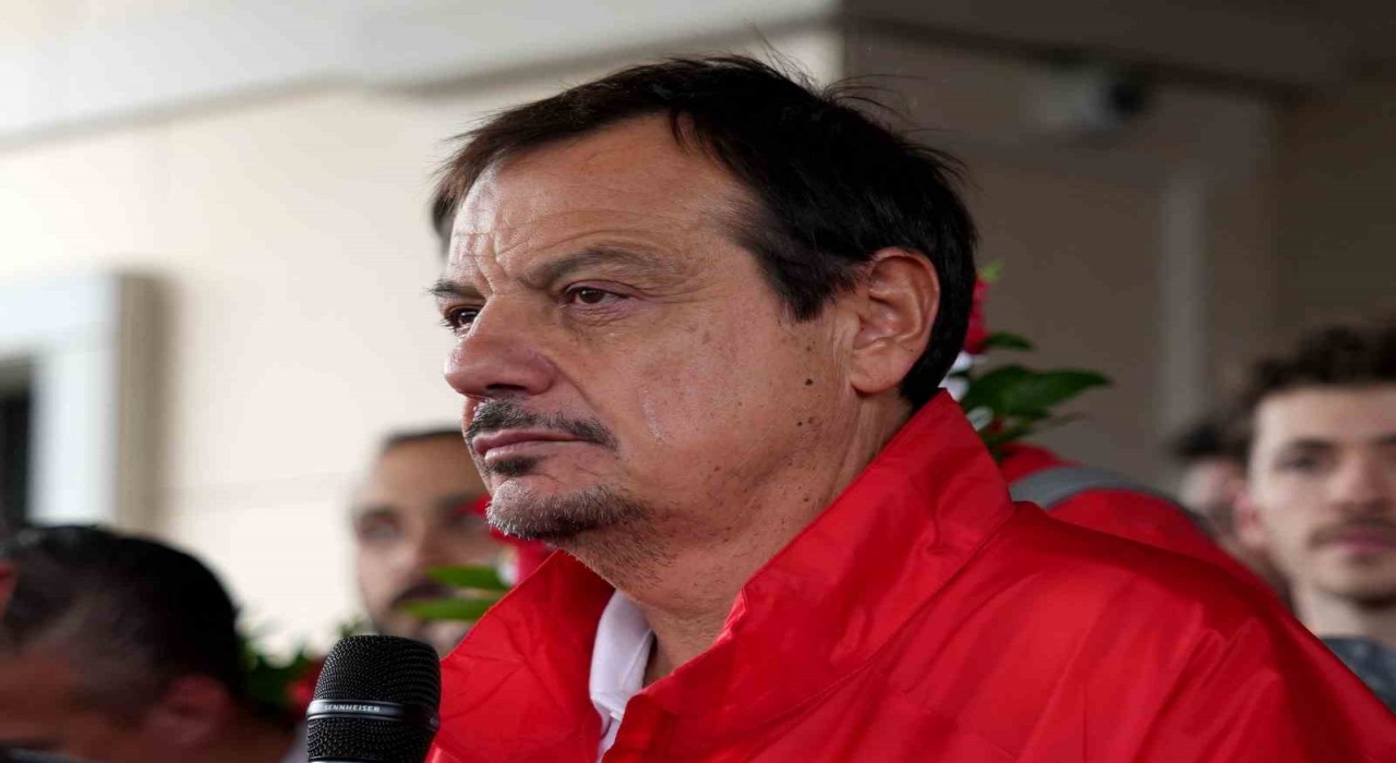 Ergin Ataman: Bir gün bu takım Avrupa şampiyonu da olacak