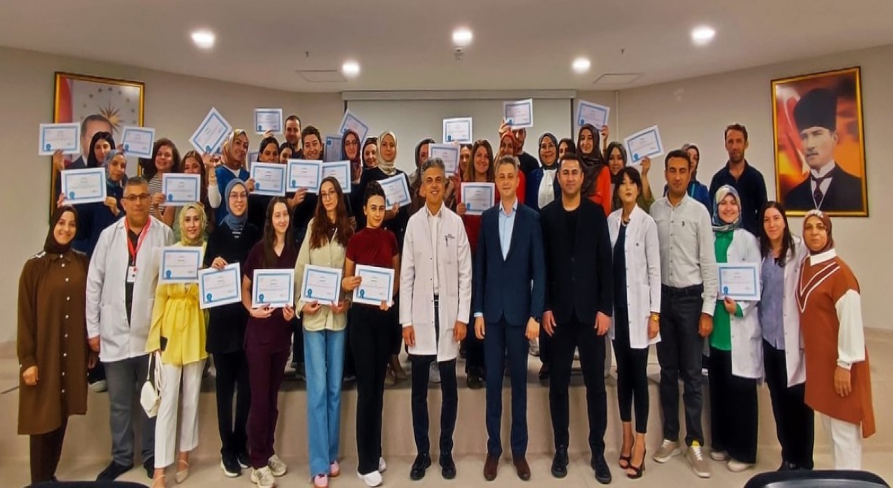 Erzincanda sağlık çalışanlarına ‘Anne Sütü ve Emzirme Danışmanlığı Eğitimi verildi