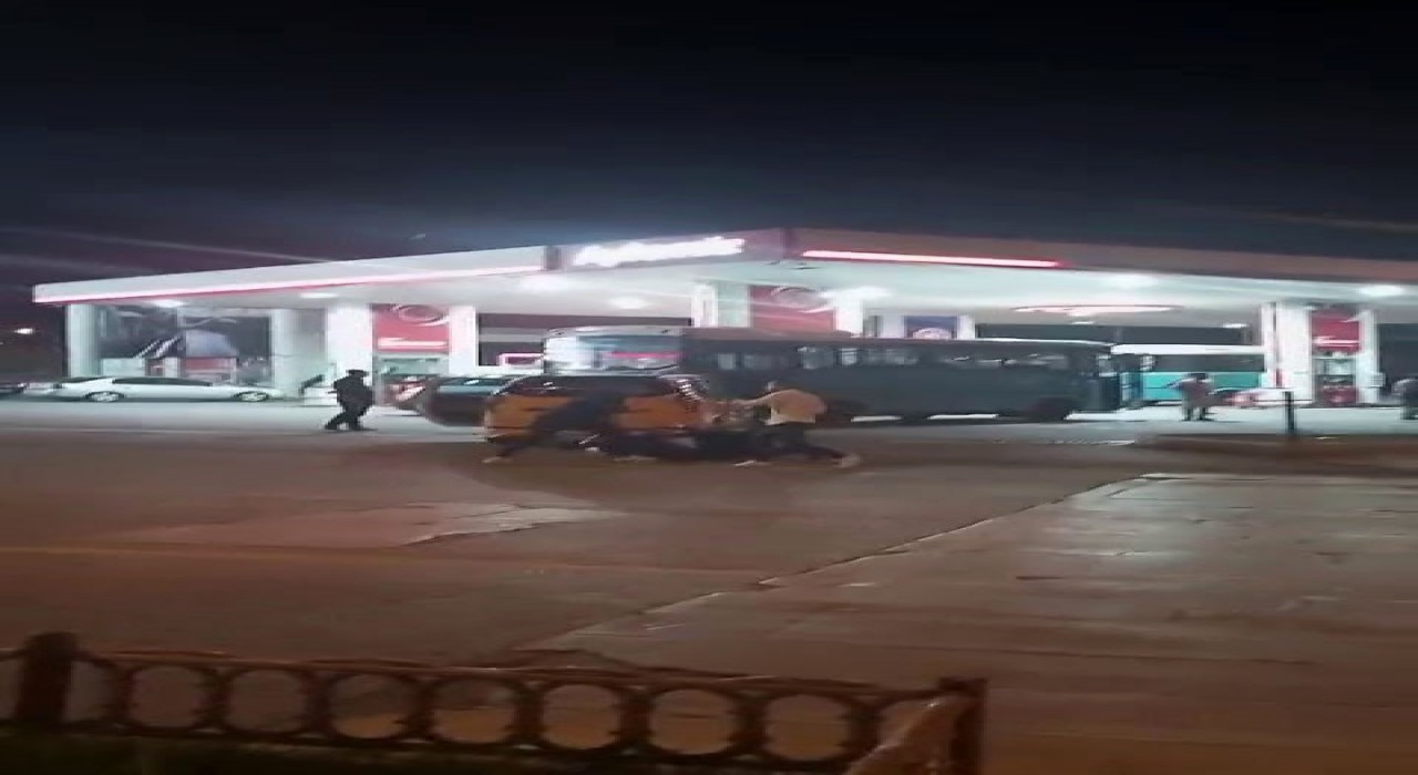 Erzurumda bıçaklı kavga: 3 yaralı