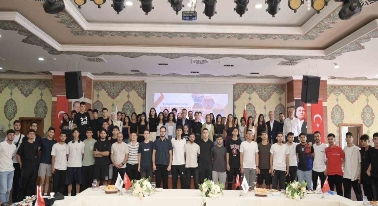 Esenyurt Belediyesi Spor Akademisinden büyük başarı