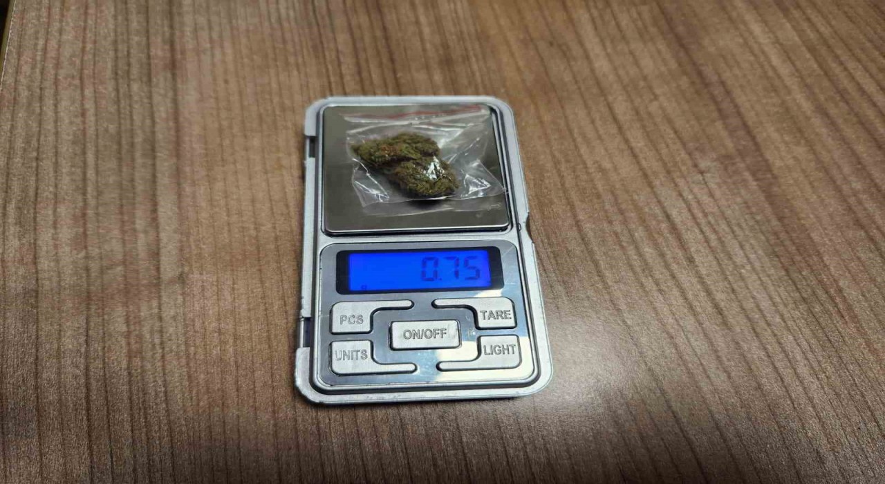 Esenyurtta dronla tespit edilen uyuşturucu ticaretine suçüstü: 7 gözaltı