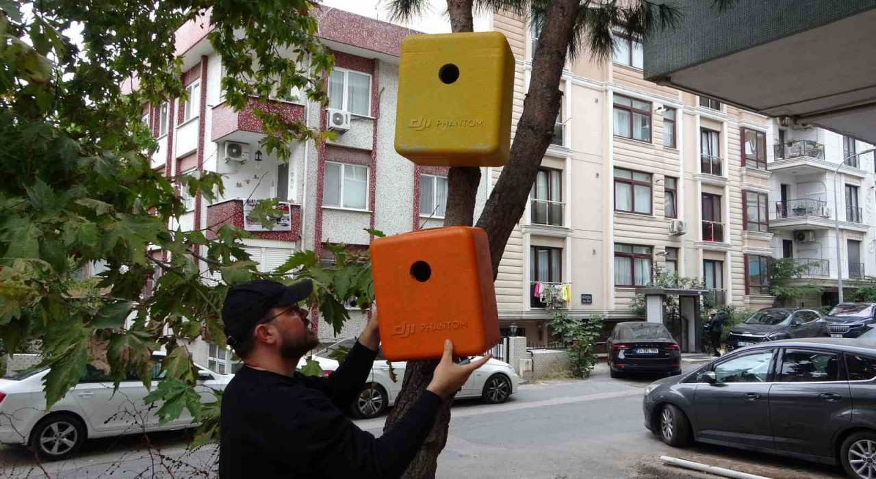 Eski dron çantaları kuş yuvasına dönüştü