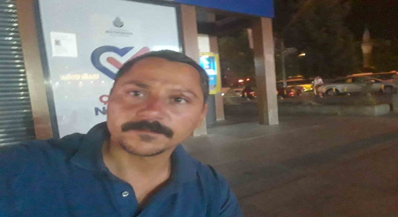 Eyüpsultanda bir kişi kendini asarak hayatına son verdi