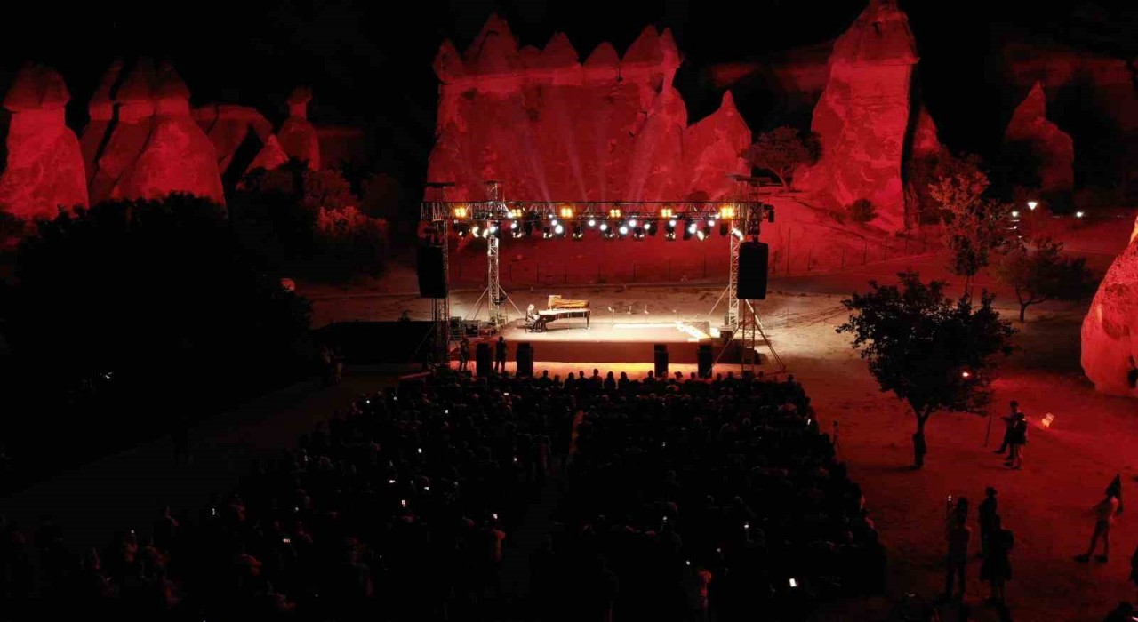 Fazıl Say ve Nakamura Hayato Kapadokyada aynı sahnede buluştu