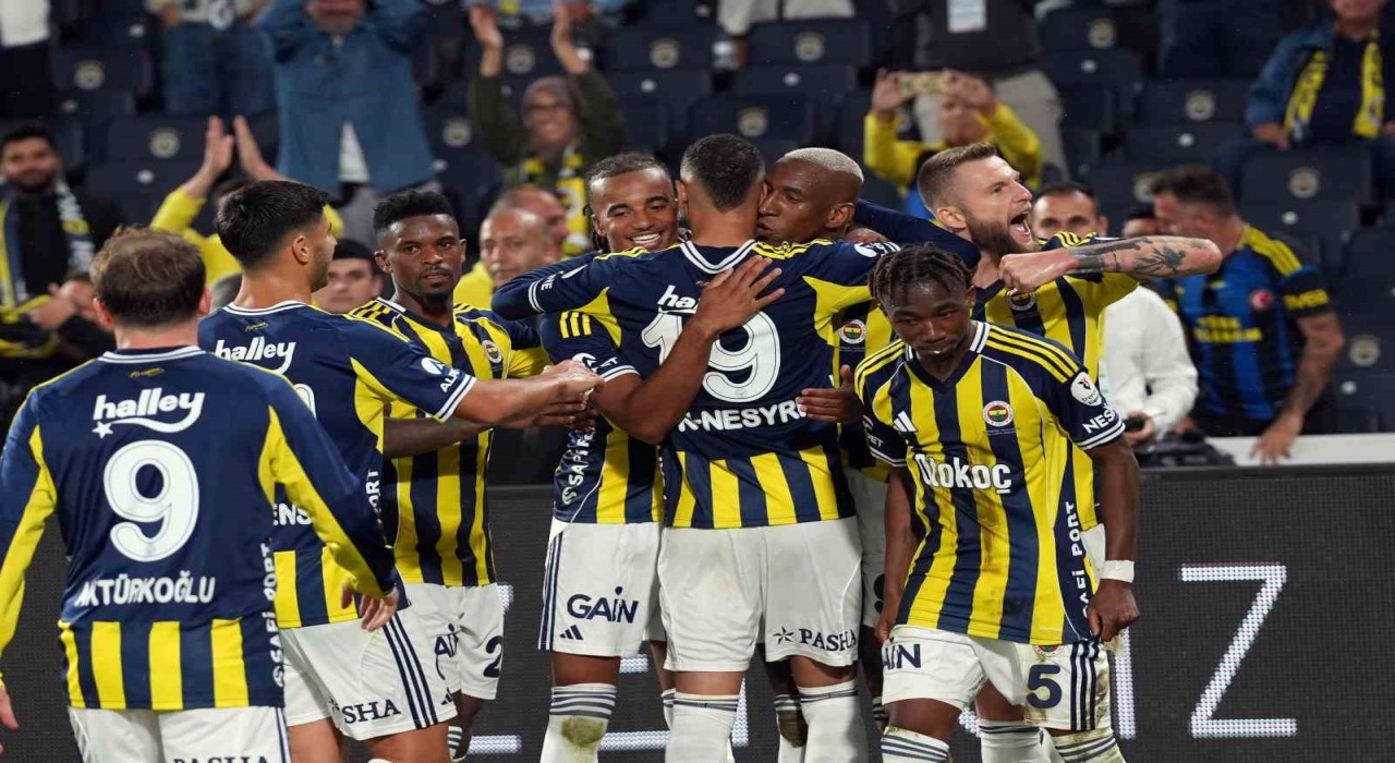 Fenerbahçe, Antalyasporu üst üste 7. kez mağlup etti