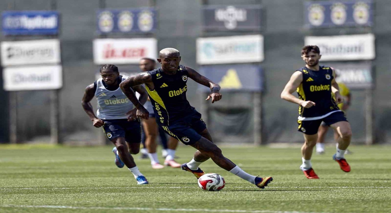 Fenerbahçe, Trabzonspor maçı hazırlıklarına devam etti