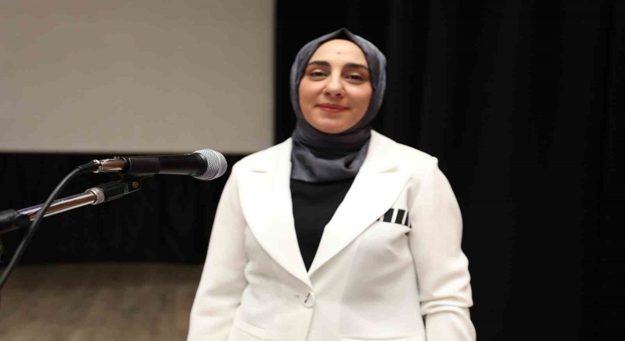 FÜ Hastanesinde Enfeksiyon kontrolü ve kişisel koruyucu ekipman eğitimi