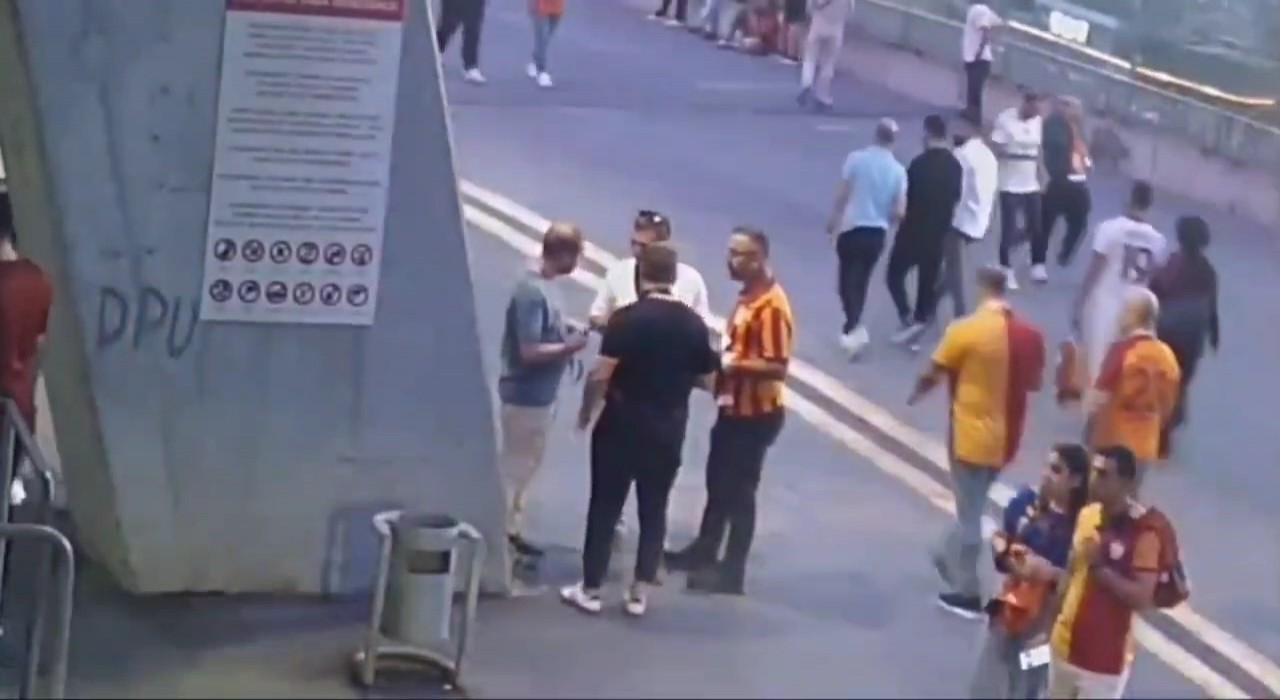 Galatasaray - Rizespor maçında usulsüz seyirci alımına tutuklama