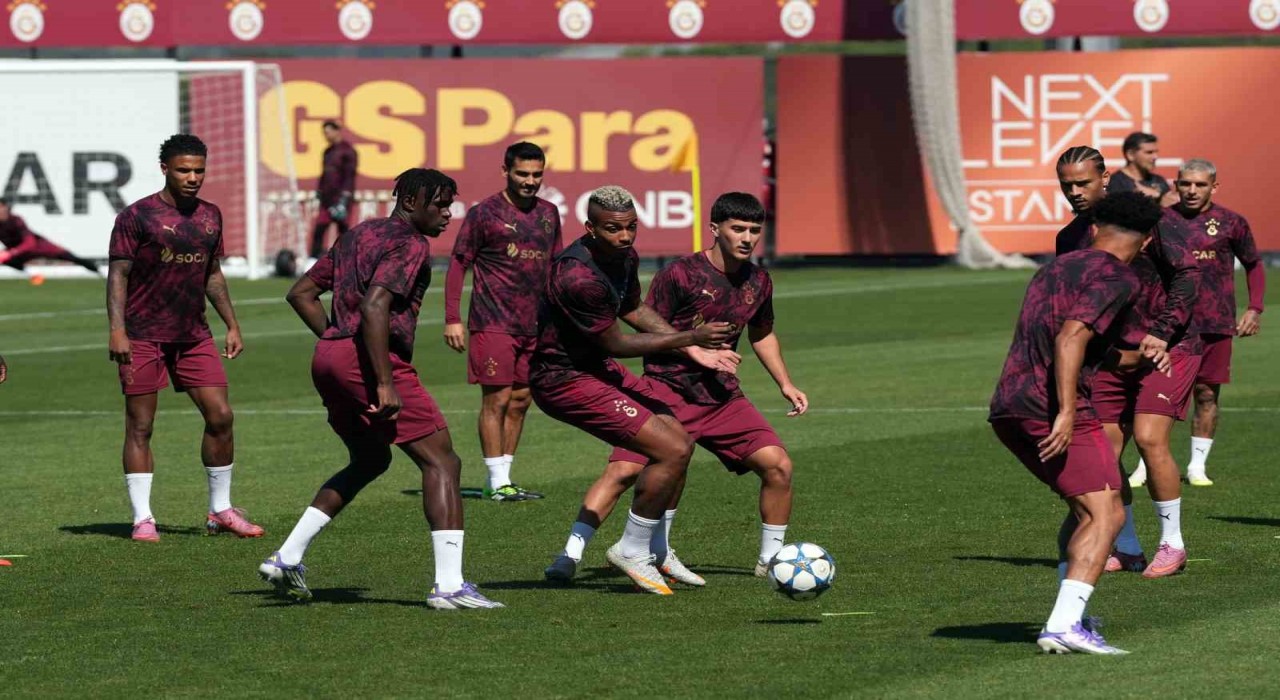 Galatasaray, Eintracht Frankfurt maçı hazırlıklarını tamamladı