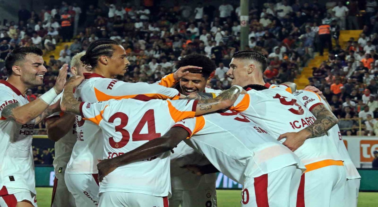 Galatasaray, lige en iyi başlangıcını yaptı