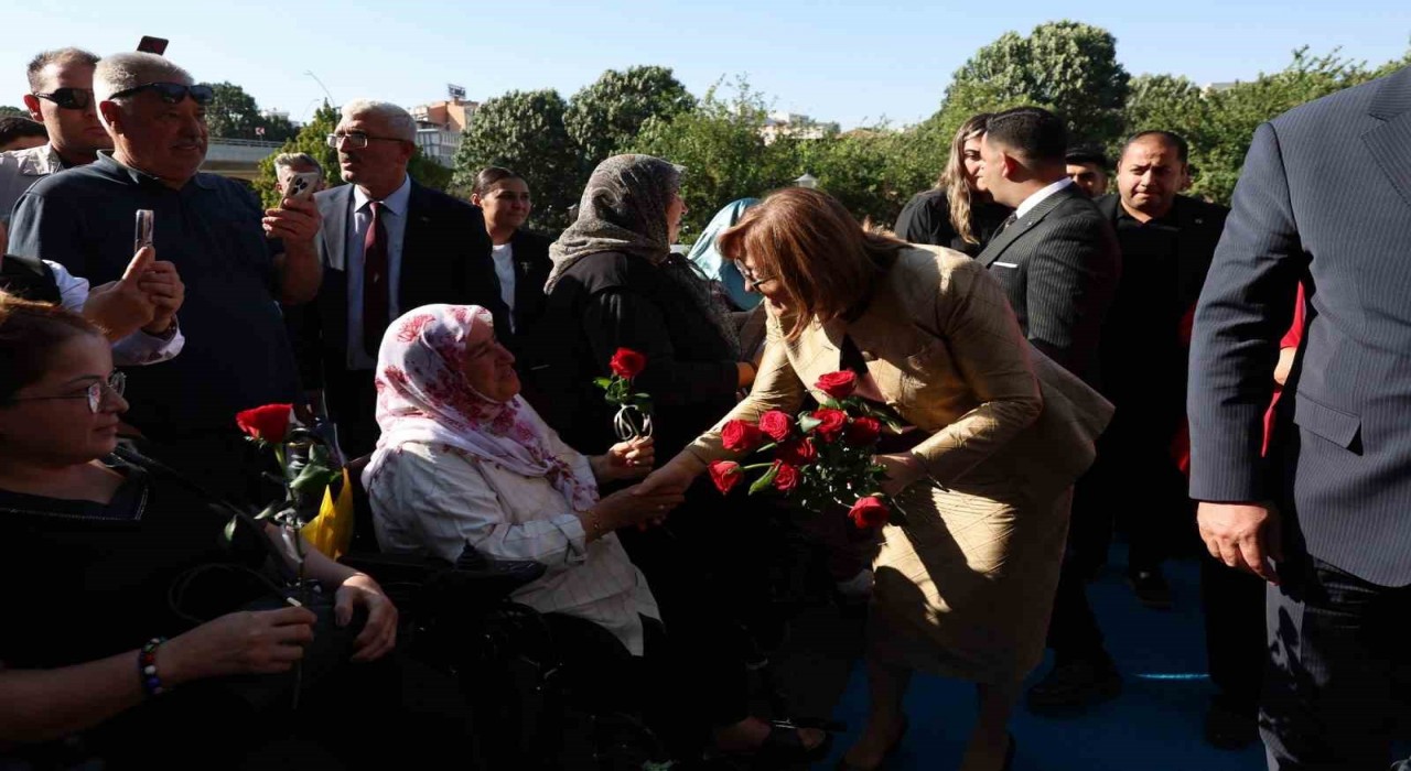 Gaziantep Büyükşehirden engellilere destek