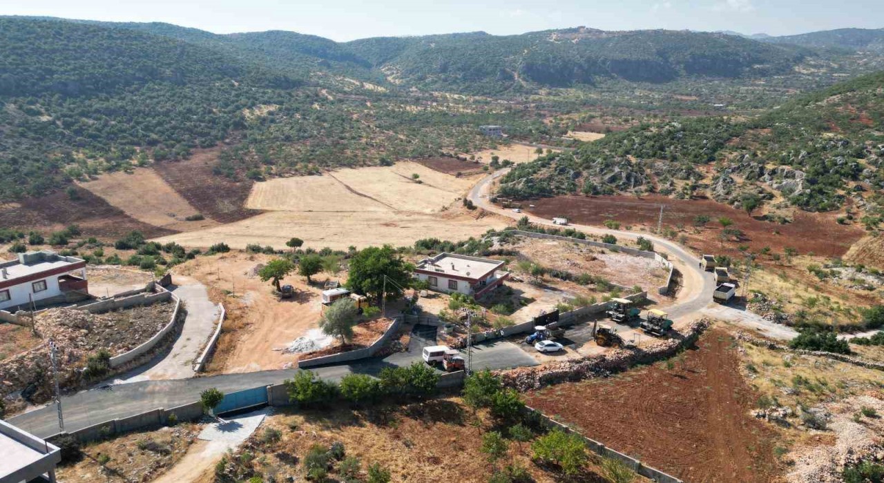 Gaziantep Büyükşehirden şehir merkezine ve kırsala asfalt hamlesi