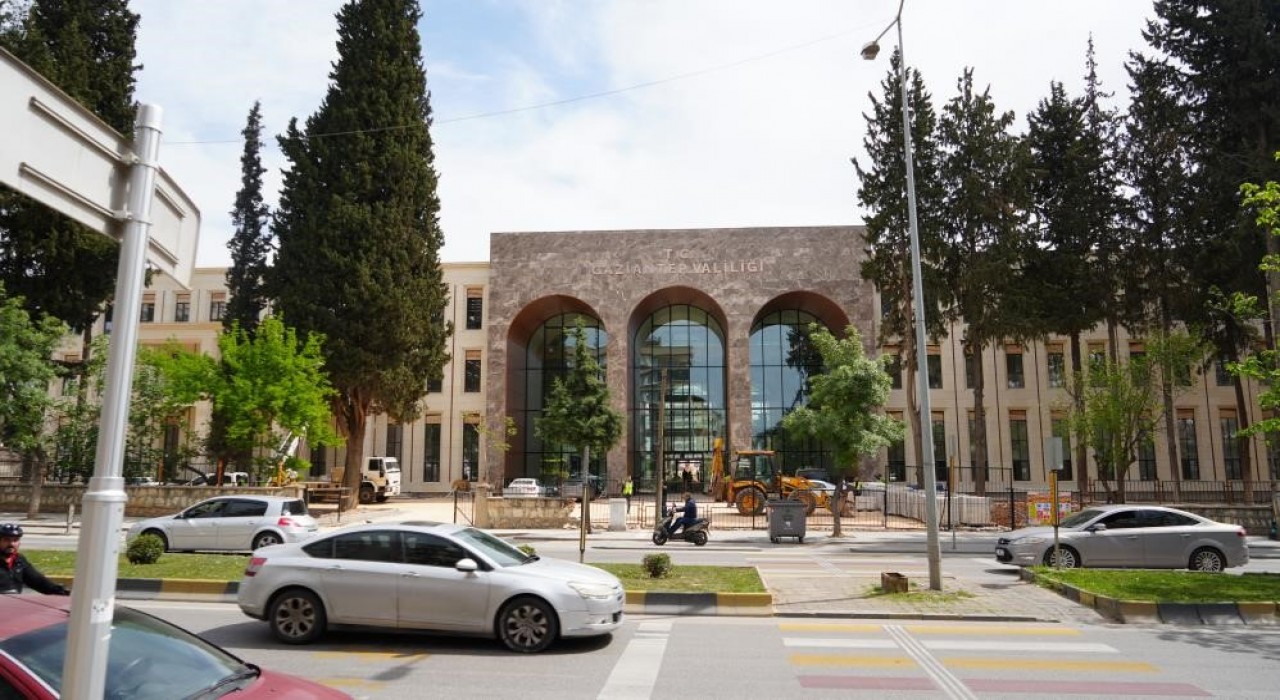 Gaziantep Valiliğinden okul saatleri için  1 günlük düzenleme