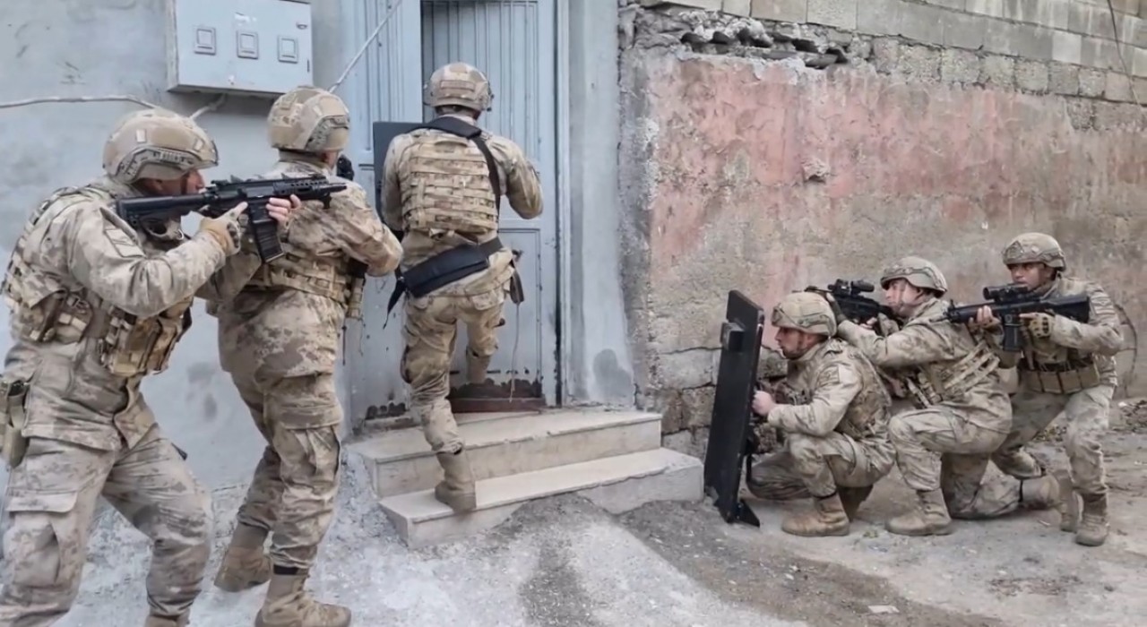 Gaziantepte eylem hazırlığındaki DEAŞ üyelerine şafak operasyonu: 2 gözaltı