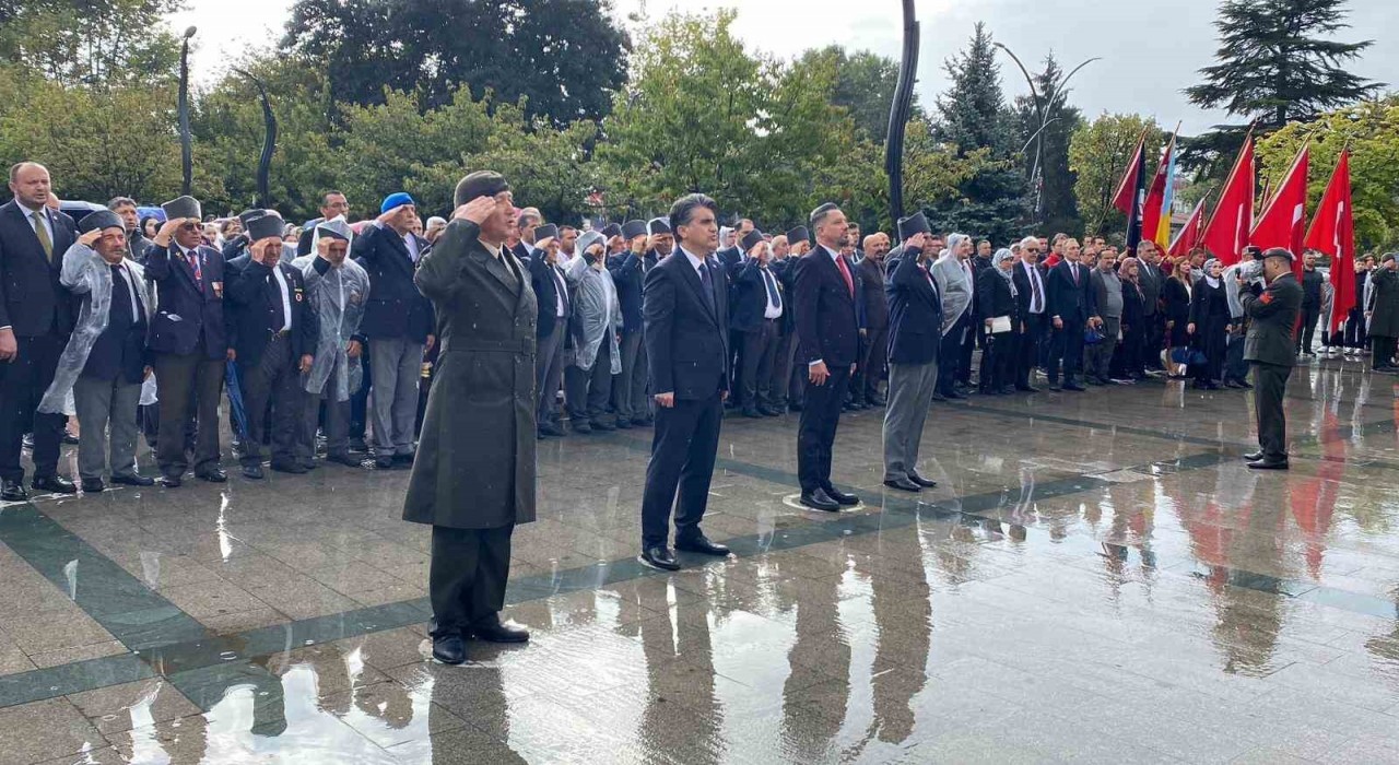 Gaziler Günü yağmur altında coşkuyla kutlandı