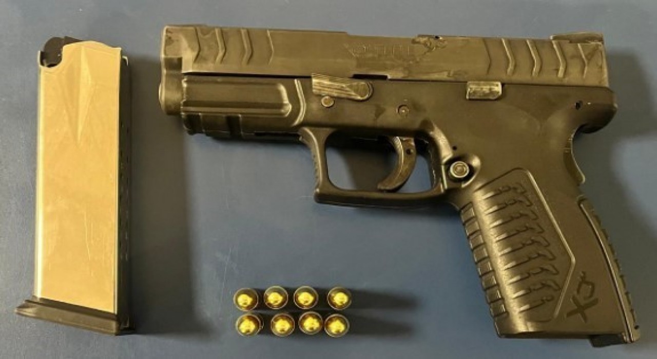 Gaziosmanşapada bir şahıs eniştesine kızdı, gece vakti sokakta magandalığa soyundu