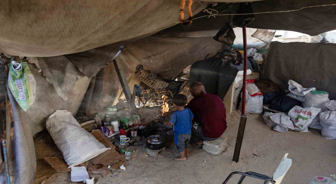 Gazzede son 24 saatte 5 kişi daha yetersiz beslenme sonucu hayatını kaybetti