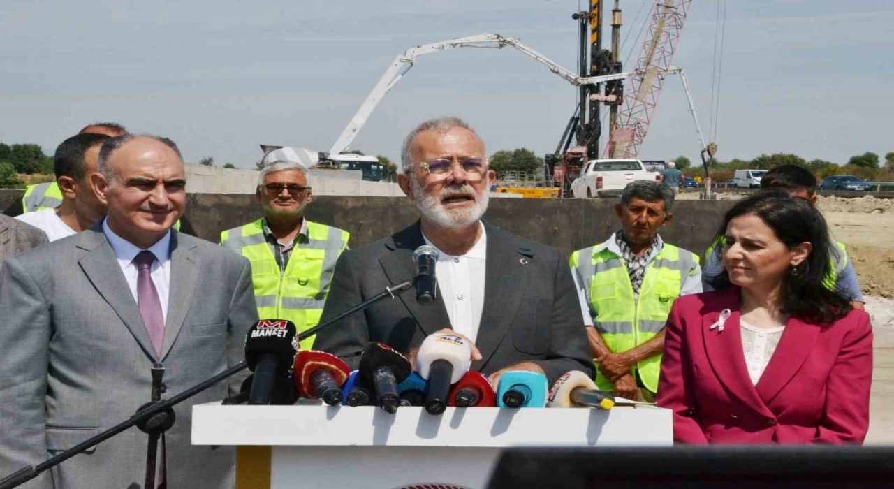 Gediz Köprülü Kavşağında çalışmalar hızla sürüyor