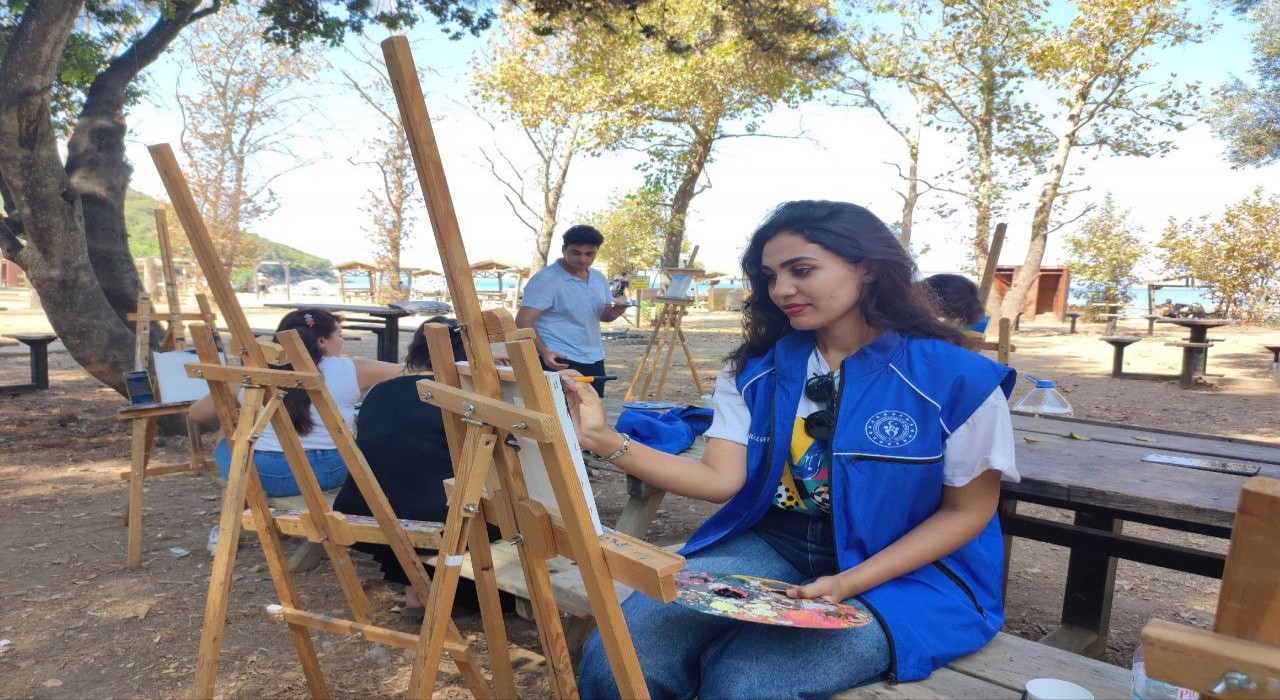 Gençler Milli Parkta sanatla buluştu