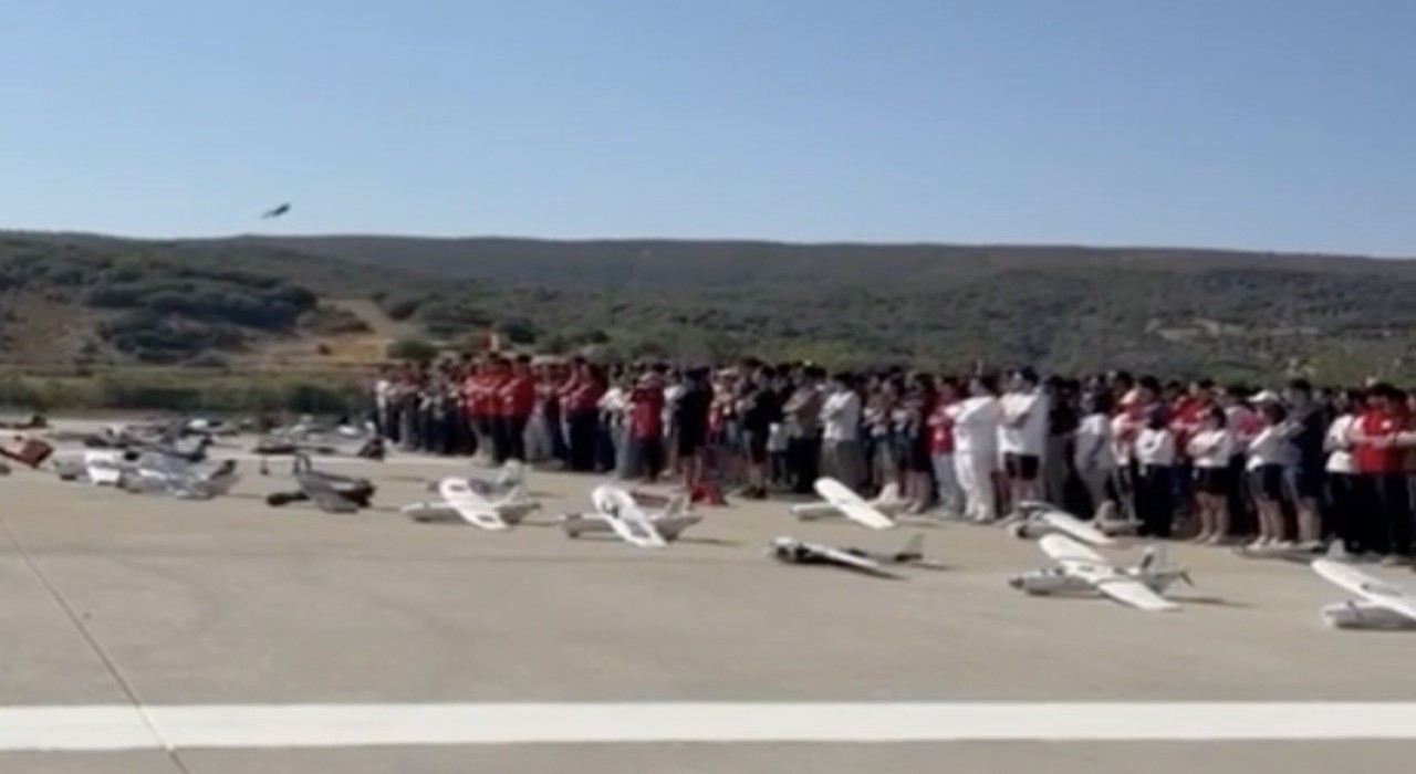 Gökçeada TEKNOFESTte sıra Savaşan İHA Yıldızlar Yarışmasında