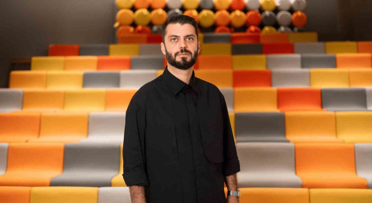 Güvenç Özelin ‘Neurofluxı Trendyol Sanat ile ilk kez İstanbulda