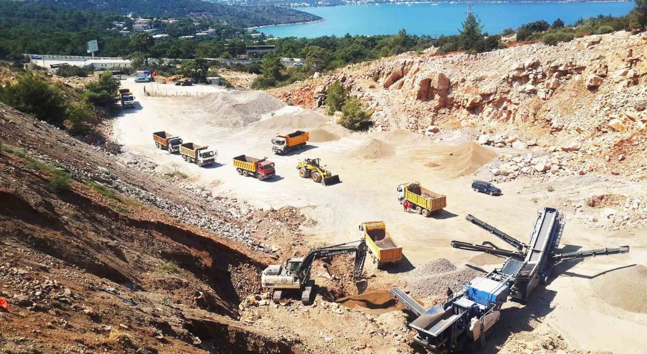 Hafriyat kamyonları uydudan takip ediliyor