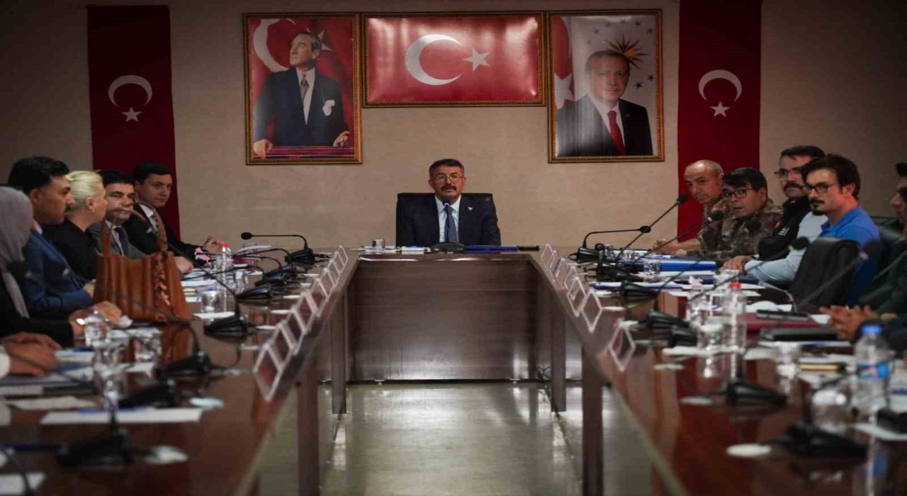 Hakkâride kadına şiddetle mücadele toplantısı