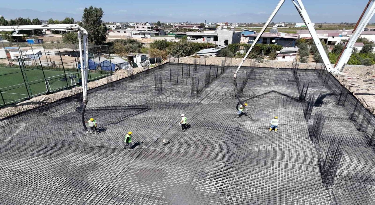 Hatay Büyükşehir Belediyesi, Bohşin Mahallesinde çok amaçlı salon inşasına başladı