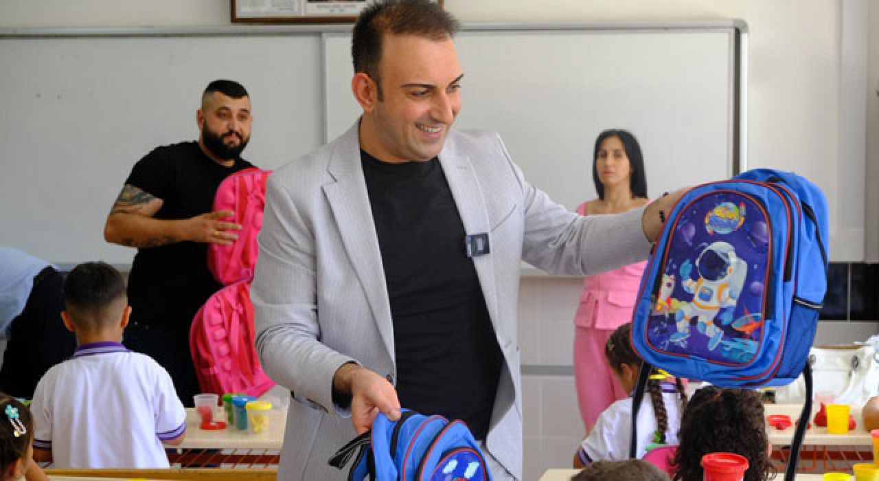 Hatay Defne Belediyesi’nden 9000 Öğrenciye Kırtasiye Desteği