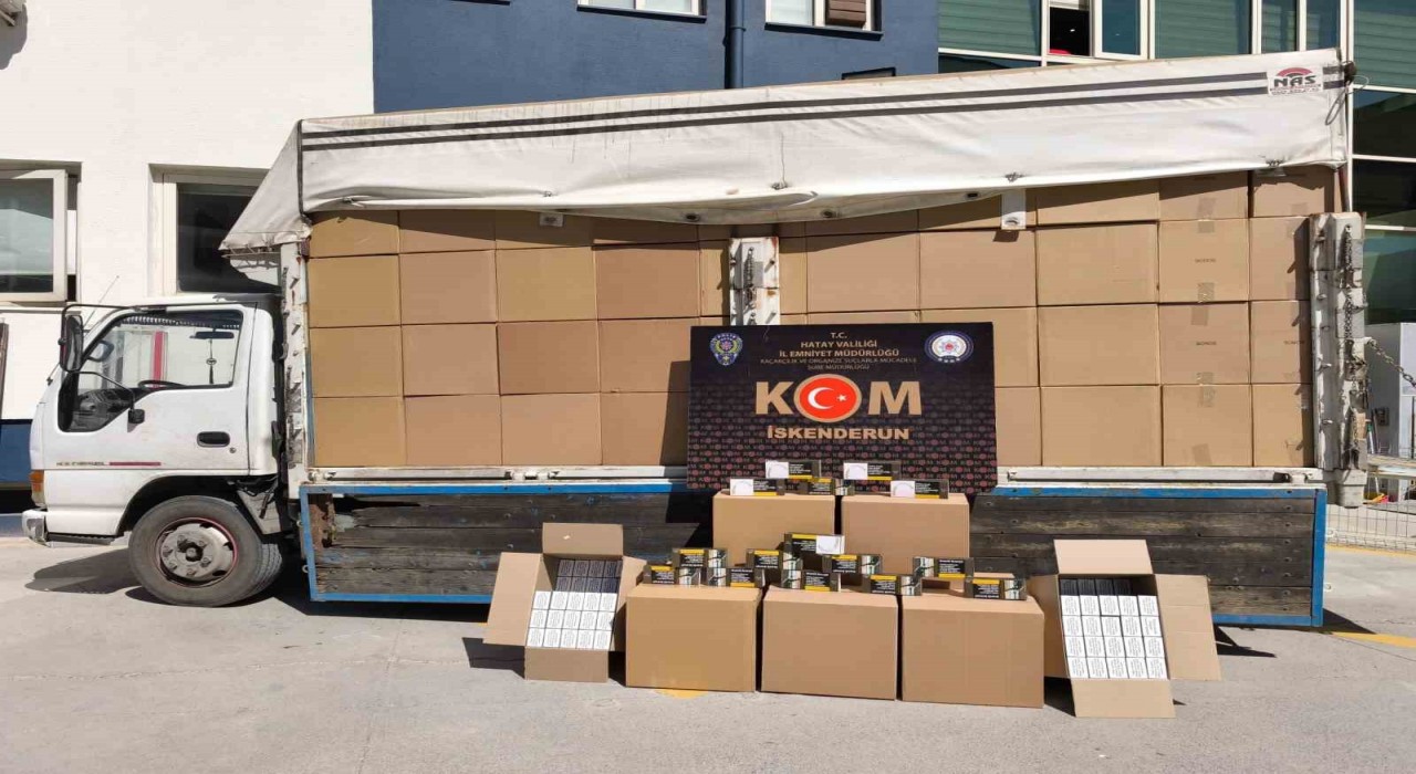 Hatayda 2 milyon 760 bin adet gümrük kaçağı makaron ele geçirildi