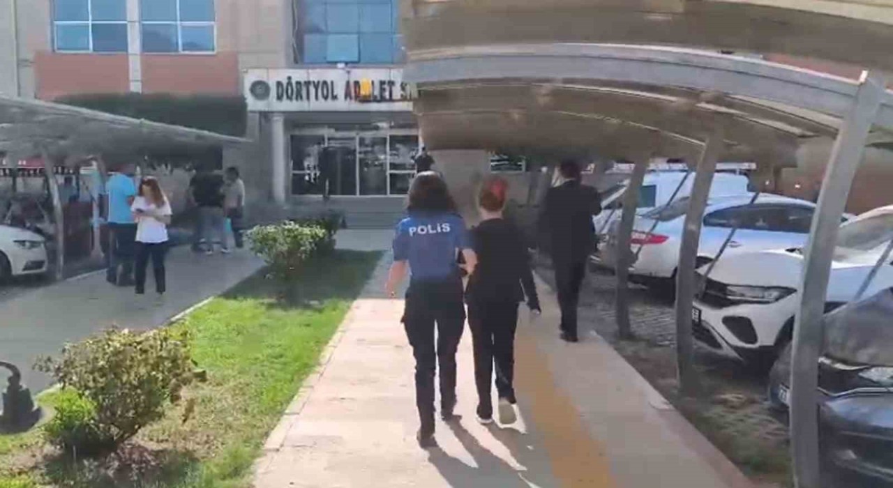 Hatayda hapis cezası ile aranan 2 kişi yakalandı