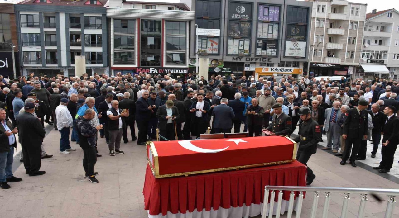 Hayatını kaybeden eski Jandarma Genel Komutanı son yolculuğuna uğurlandı