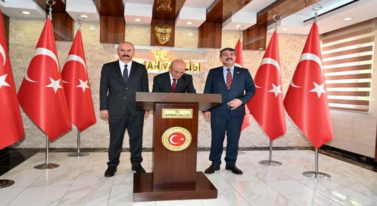 Hazine ve Maliye Bakanı Şimşek Batmanda