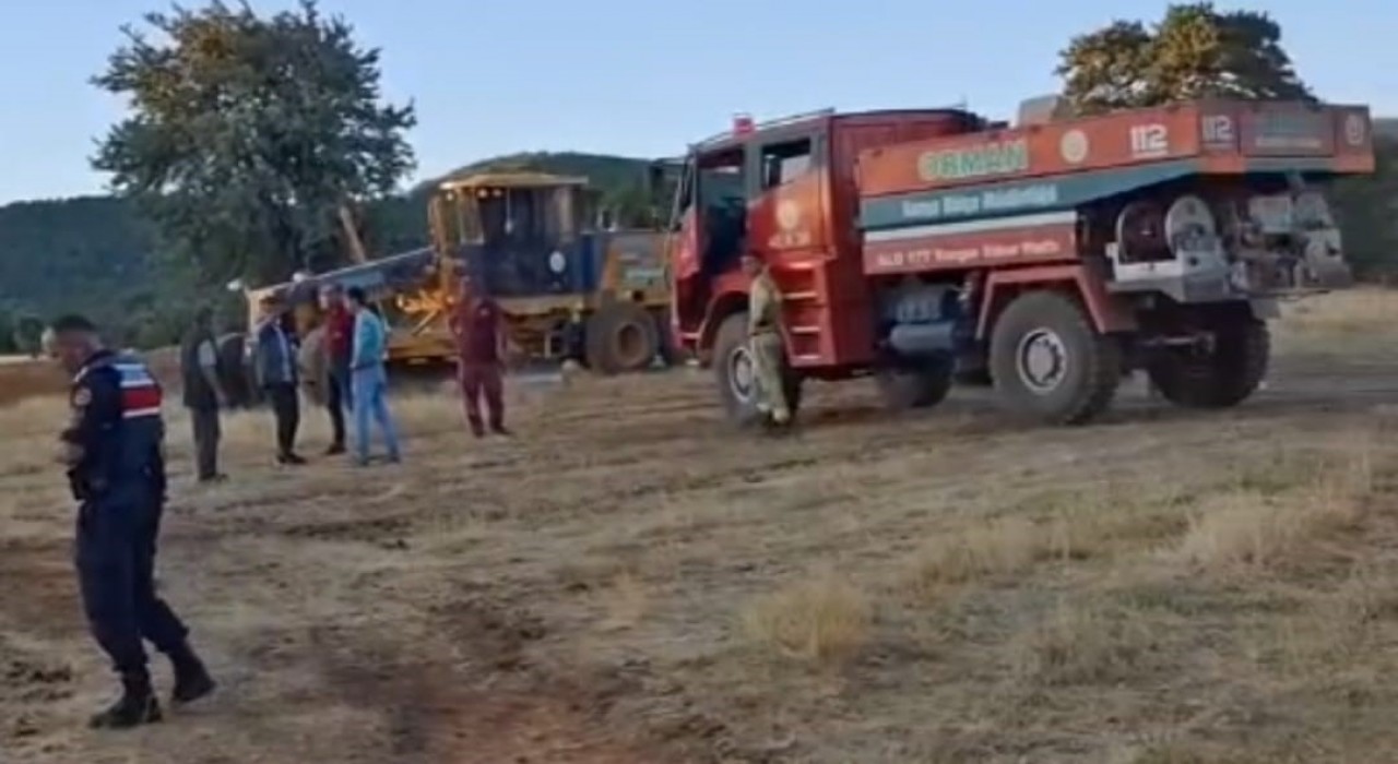 Hüyükte yaylada çıkan yangın ormana sıçramadan söndürüldü