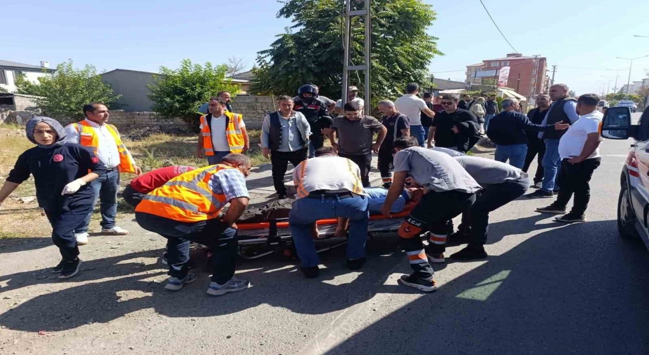 Iğdırda meydana gelen kazada 3 kişi yaralandı