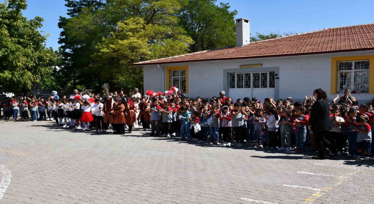 İlköğretim Haftası Tomarzada coşkuyla kutlandı
