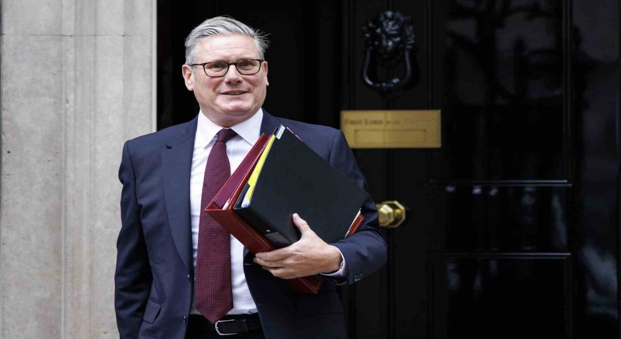 İngilterede Başbakan Yardımcısının istifası sonrası kabine değişikliğine gidildi
