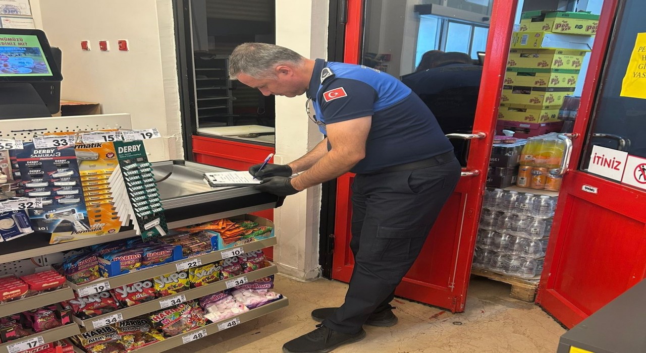 İnönüde okulların açılışı öncesi marketlerde sıkı denetim yapıldı